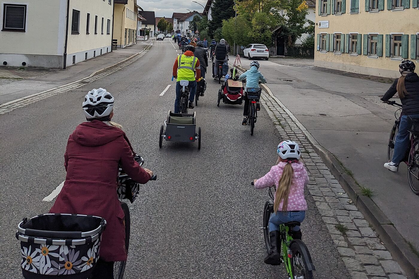 KM MOD Meichelbeckstraße Radler:innen auf der Straße