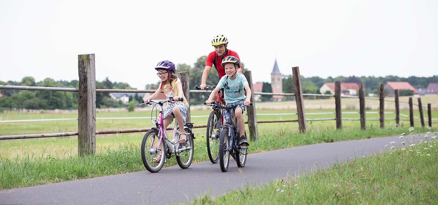 Mit dem Fahrrad durch Stadt und Land: Wo fährt es sich in Deutschland am besten? Mit dem Fahrrad durch Stadt und Land: Wo fährt es sich in Deutschland am besten?