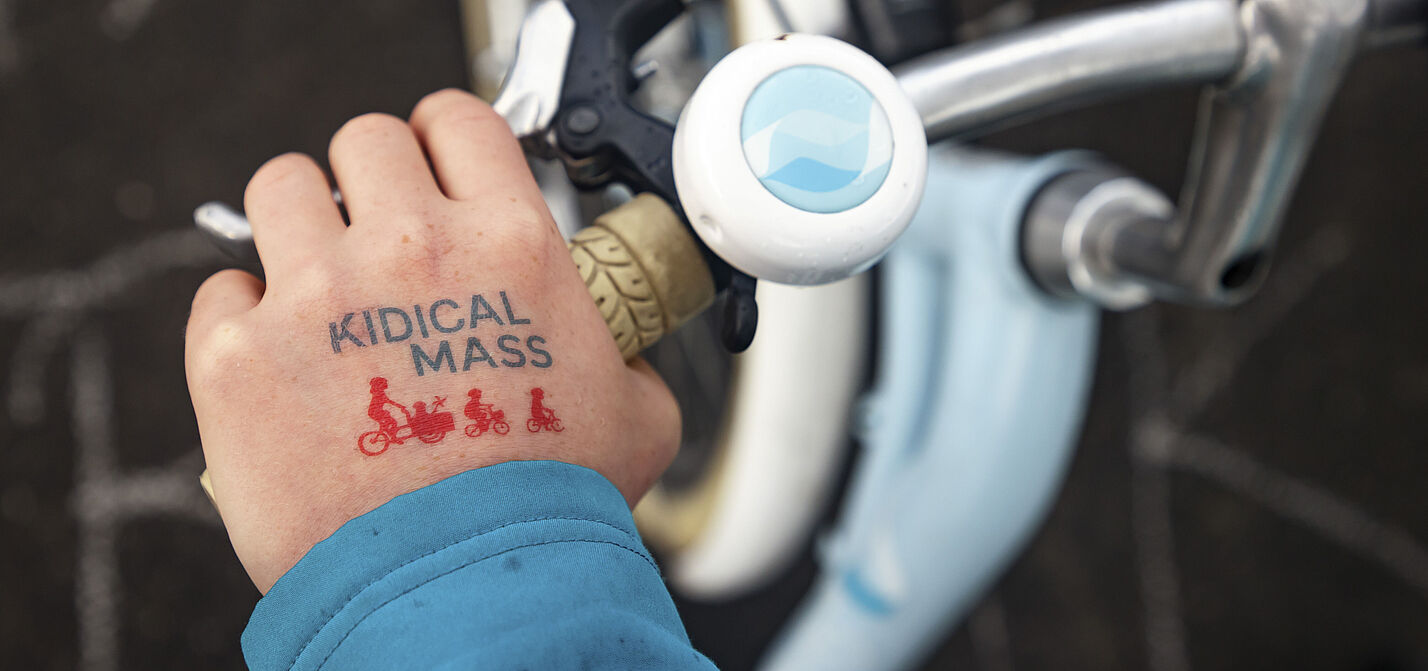 Kidical Mass Tattoo auf Kinderhand